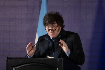 Milei anunció la eliminación del Impuesto País desde el mes de diciembre