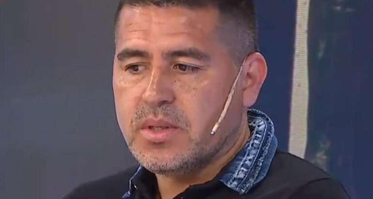«A mí no me reta ni mi viejo»: Riquelme se enojó con un periodista y abandonó un móvil en vivo «A mí no me reta ni mi viejo»: Riquelme se enojó con un periodista y abandonó un móvil en vivo