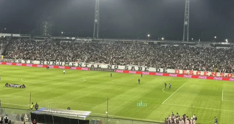 La gastada de Colo-Colo a River: «Este Monumental no sabe de descenso» La gastada de Colo-Colo a River: «Este Monumental no sabe de descenso»