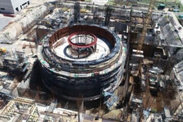 Paralizaron las obras del reactor Carem y despidieron a 230 empleados Paralizaron las obras del reactor Carem y despidieron a 230 empleados