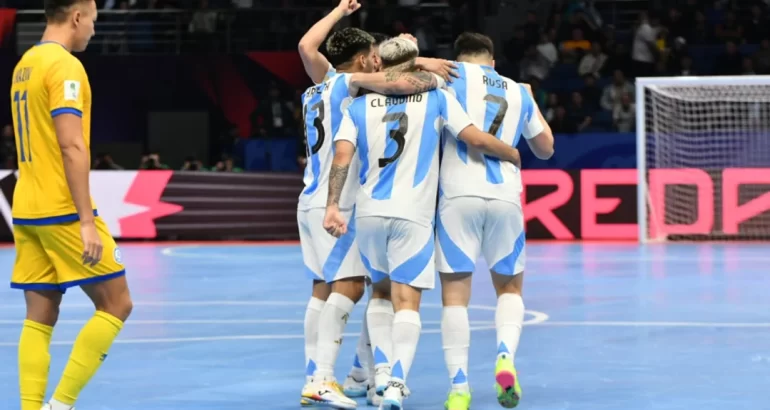 Futsal: La Selección goleó a Kazajistán y jugará la semifinal ante Francia Futsal: La Selección goleó a Kazajistán y jugará la semifinal ante Francia