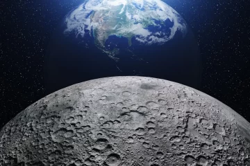 La luna se aleja 4 centímetros por año de la Tierra