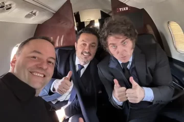 Milei no se toma vacaciones y pidió «austeridad» a sus ministros en la elección de destinos