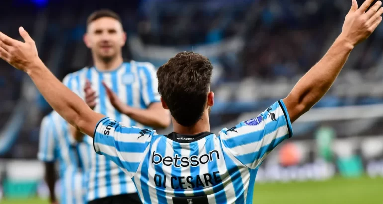 Racing abre su sueño de final en Brasil Racing abre su sueño de final en Brasil
