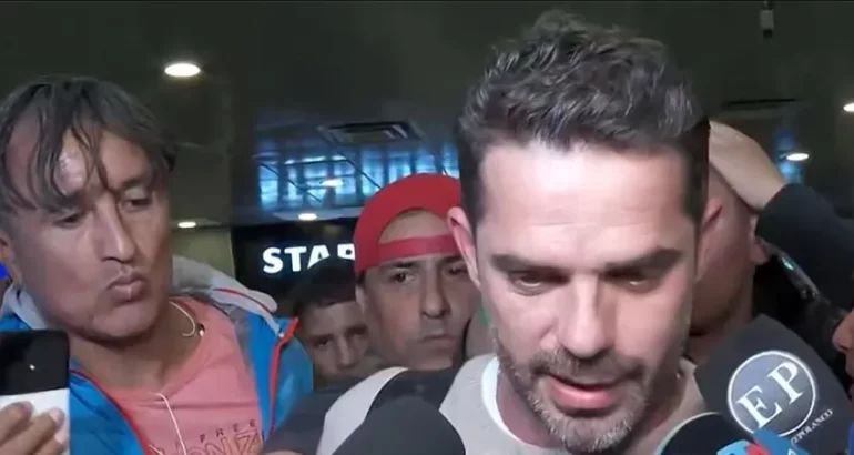 Gago llegó a Argentina para sumarse a Boca: «Vuelvo a casa» Gago llegó a Argentina para sumarse a Boca: «Vuelvo a casa»