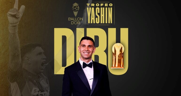 Dibu Martínez, el mejor arquero del mundo con el Trofeo Yashin Dibu Martínez, el mejor arquero del mundo con el Trofeo Yashin