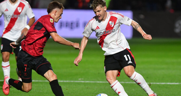 River y Platense buscan el pasaje a semifinales del Apertura River y Platense buscan el pasaje a semifinales del Apertura