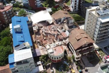 Bomberos de Rivera se suman al operativo de rescate tras el derrumbe en Villa Gesell