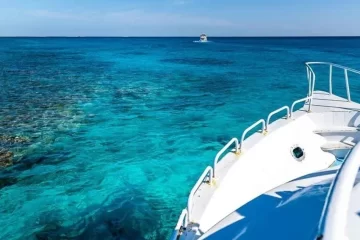 45 desaparecidos tras el hundimiento de un barco en Egipto