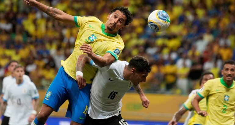 Uruguay empató ante un Brasil que se fue abucheado por sus hinchas Uruguay empató ante un Brasil que se fue abucheado por sus hinchas