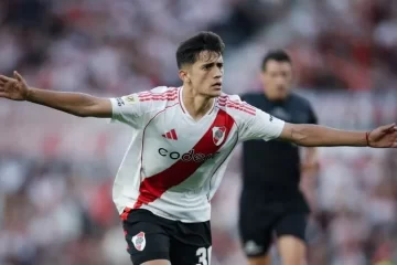 River venció a Banfield en el Monumental