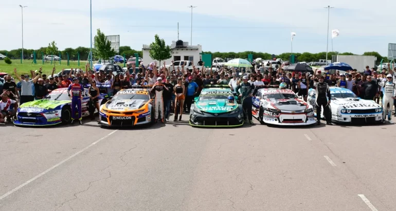 Con Todino entre los protagonistas, así fue la exhibición en la ruta del TC en Toay Con Todino entre los protagonistas, así fue la exhibición en la ruta del TC en Toay