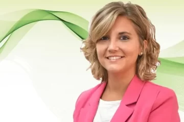 La kirchnerista Estefanía Cora ocupará la banca en el Senado del expulsado Kueider La kirchnerista Estefanía Cora ocupará la banca en el Senado del expulsado Kueider