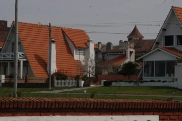 Navidad violenta en Mar del Plata: golpeó a su hija, le rompió los regalos al nieto y amenazó con incendiar la casa