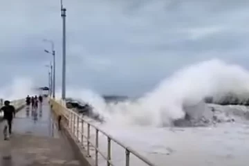 Maretazo: olas de hasta 4 metros golpean a Perú, Chile y Ecuador