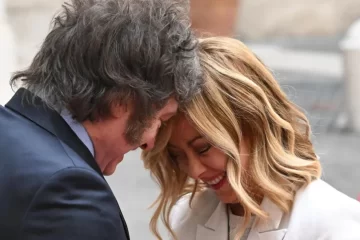 Milei viaja a Italia para reunirse con Giorgia Meloni