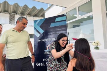 Carhué: La Provincia entregó lentes a estudiantes de primaria a través del programa «Ver para Aprender» Carhué: La Provincia entregó lentes a estudiantes de primaria a través del programa «Ver para Aprender»