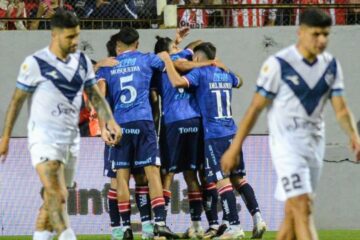 Vélez perdió con Unión y el torneo se define en la última fecha