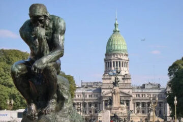 El Gobierno busca postergar el debate del Presupuesto 2026 y tratarlo en sesiones extraordinarias junto a las reformas laboral y tributaria El Gobierno busca postergar el debate del Presupuesto 2026 y tratarlo en sesiones extraordinarias junto a las reformas laboral y tributaria