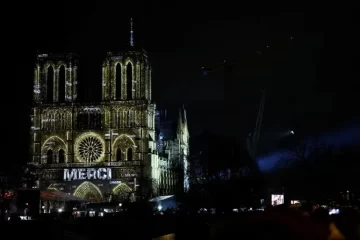 Notre Dame reabrió sus puertas tras el devastador incendio de 2019