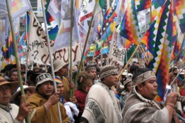 Rechazan DNU que habilita desalojos de comunidades indígenas para actividad minera