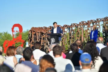 Kicillof encabezará un encuentro de sectores productivos en Cochicó