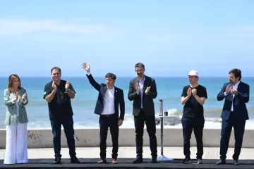 “Sin Estado no habría verano”: Kicillof lanzó en Miramar el Operativo de Sol a Sol