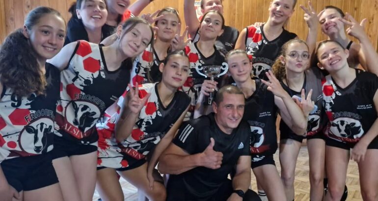 Voley Rivera se destacó en el cierre de la temporada de la AVSO Voley Rivera se destacó en el cierre de la temporada de la AVSO