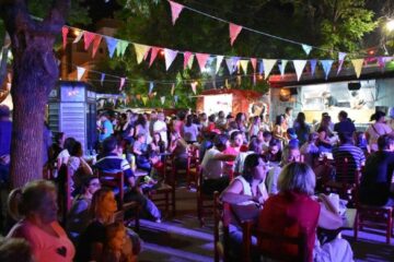 Carhué vive una nueva edición de la feria «Al Diente»