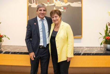 El FMI finalizó la tercera revisión del acuerdo con Argentina y se espera un desembolso de US$900 millones El FMI finalizó la tercera revisión del acuerdo con Argentina y se espera un desembolso de US$900 millones