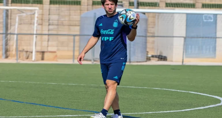 La Selección argentina Sub 20 debuta en el Sudamericano con el clásico ante Brasil La Selección argentina Sub 20 debuta en el Sudamericano con el clásico ante Brasil