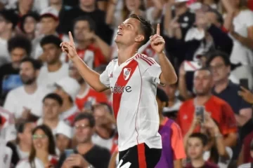 Con dos golazos, River venció a México