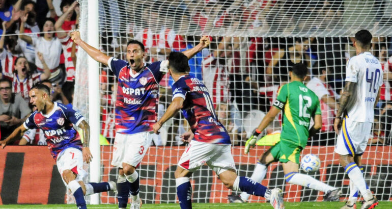 Boca no lo pudo sostener y Unión se lo empató en la última Boca no lo pudo sostener y Unión se lo empató en la última