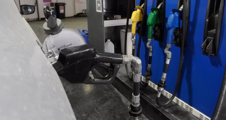 Argentina tiene el gasoil más caro de la región: el litro llegó a US$1,63 Argentina tiene el gasoil más caro de la región: el litro llegó a US$1,63