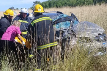 Una mujer herida en un vuelco en ruta 35, en cercanías a Villa Iris Una mujer herida en un vuelco en ruta 35, en cercanías a Villa Iris