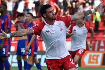 Huracán ganó el clásico y terminó con el invicto de San Lorenzo