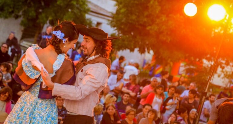 Carhué se prepara para una noche de folklore y tradición Carhué se prepara para una noche de folklore y tradición
