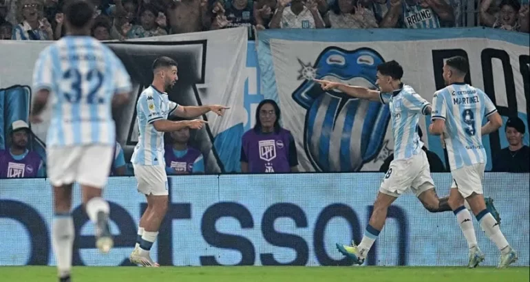 Racing le ganó a Boca en Avellaneda por 2 a 0, con goles de Vietto y «Maravilla» Martínez