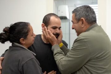 Hamás liberó a Yarden Bibas, el padre de los chicos argentinos, pero se mantiene la incertidumbre sobre ellos y su madre