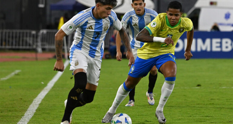 Argentina empató con Brasil y el campeón del Sudamericano se define en la última fecha Argentina empató con Brasil y el campeón del Sudamericano se define en la última fecha