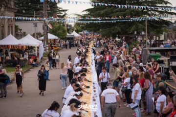 Récord y celebración en la Strudel Fest: el tradicional postre alcanzó los 100,5 metros