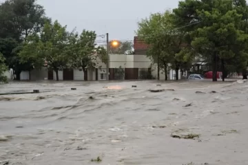 Temporal en Bahía: disponen el cese de todo tipo de actividades Temporal en Bahía: disponen el cese de todo tipo de actividades
