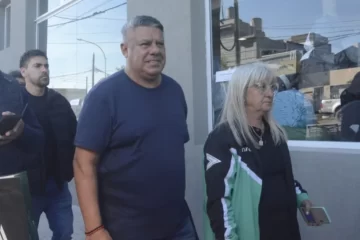 Chiqui Tapia llegó a Bahía con maquinaria de limpieza Chiqui Tapia llegó a Bahía con maquinaria de limpieza
