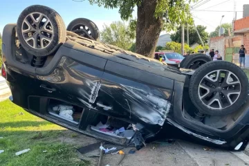 Ladrones atropellaron y mataron a una beba de 11 meses cuando escapaban de la Policía Ladrones atropellaron y mataron a una beba de 11 meses cuando escapaban de la Policía