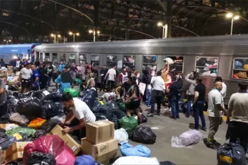El Tren Solidario llegó a Bahía con once vagones cargados de donaciones