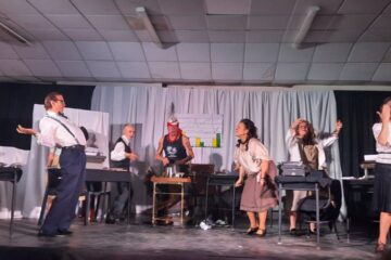 Noche de teatro en Carhué con función a beneficio de la Escuela Nuestra Señora de los Desamparados de Villa Azul Noche de teatro en Carhué con función a beneficio de la Escuela Nuestra Señora de los Desamparados de Villa Azul