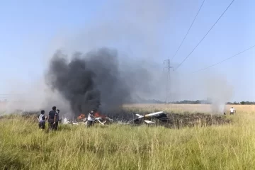 Se estrelló un helicóptero que combate los incendios en Corrientes Se estrelló un helicóptero que combate los incendios en Corrientes