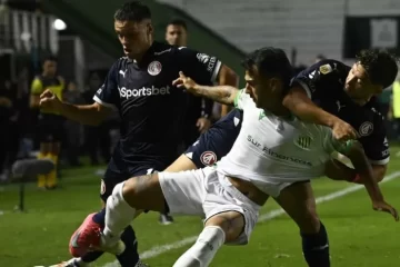 Banfield e Independiente empataron en la reanudación tras el temporal