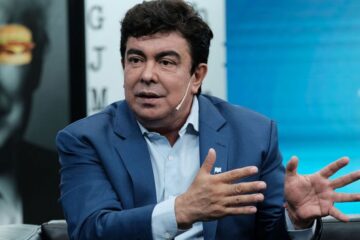 La Corte Suprema rechazó un recurso de Fernando Espinoza en la causa por abuso sexual La Corte Suprema rechazó un recurso de Fernando Espinoza en la causa por abuso sexual