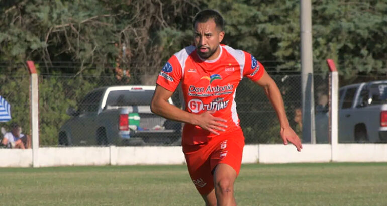 Deportivo Rivera inicia su camino en la LRF en Coronel Suárez Deportivo Rivera inicia su camino en la LRF en Coronel Suárez